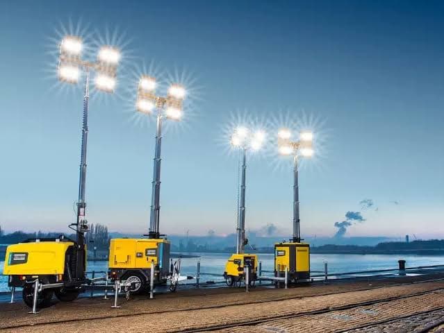 images (2) Tower Light rental