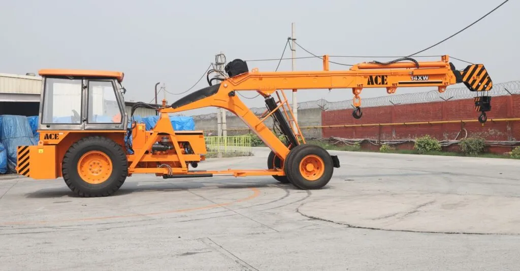 Certified mobile crane rental in Abu Dhabi with telescopic mobile crane for lifting and material handling projects