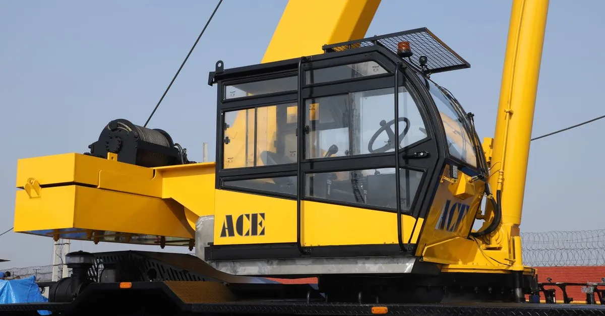 Certified Mobile Crane Rental in Abu Dhabi for Industrial and Construction Projects Certified mobile crane rental in Abu Dhabi with operator cabin and heavy duty lifting crane