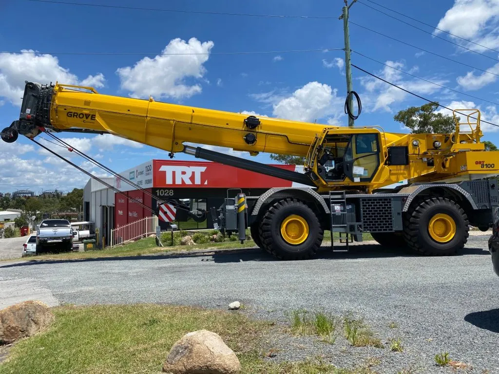 Certified Rough Terrain Crane Rental in Abu Dhabi for Construction and Industrial Projects Certified rough terrain crane rental in Abu Dhabi with telescopic rough terrain crane for heavy lifting and construction work